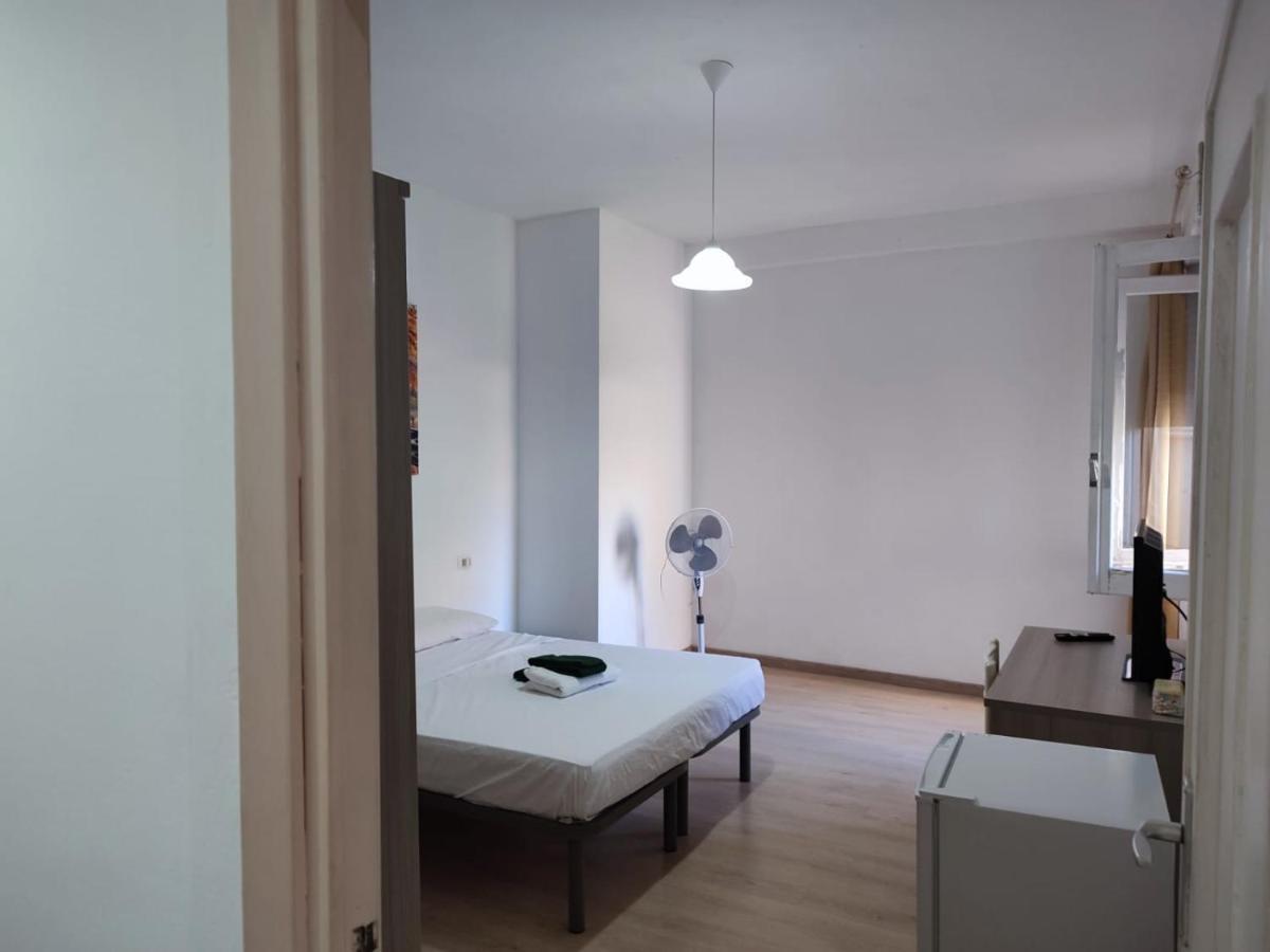 Rooms For Rent 67 Sassari Exterior photo
